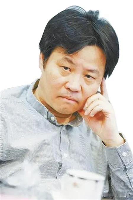 余华一针见血：人生这场骗局，困住我们的从来不是没钱，而是杂念
 
很多人一辈子都