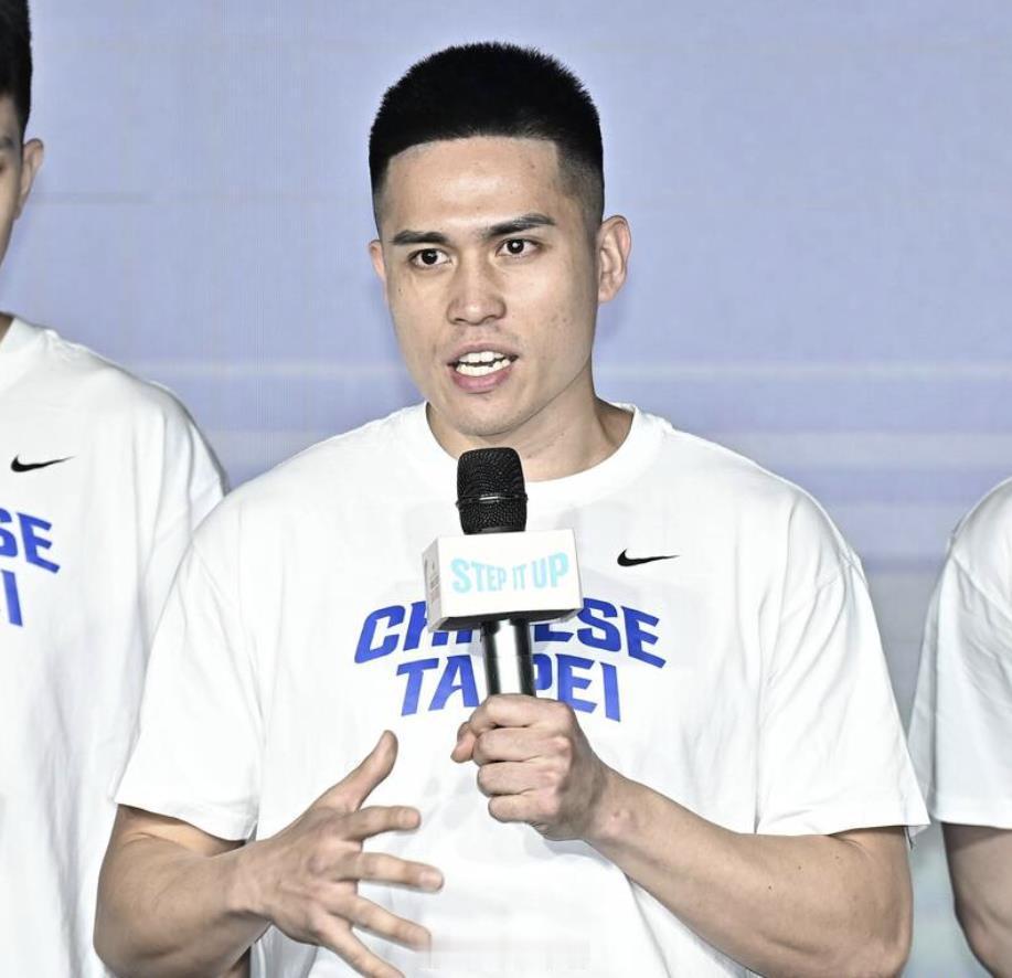 cba 此前，CBA“吐口水”事件被中国台湾媒体也有报道，还跟进了罚单的后续。这