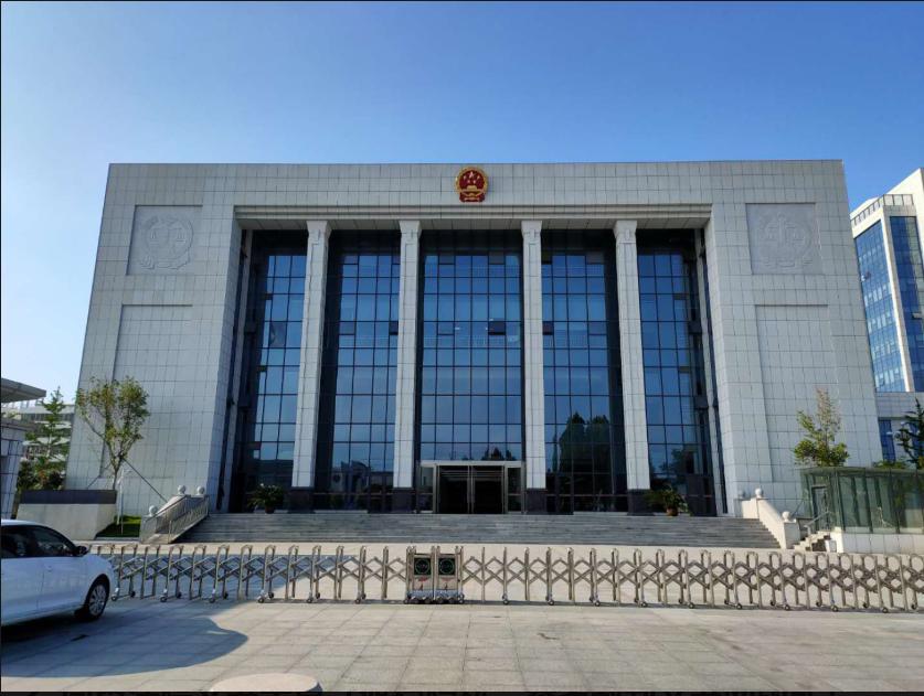 一场交通事故，让一个普通家庭瞬间坠入深渊，母亲落下终身残疾，随行的孩子不幸离世。