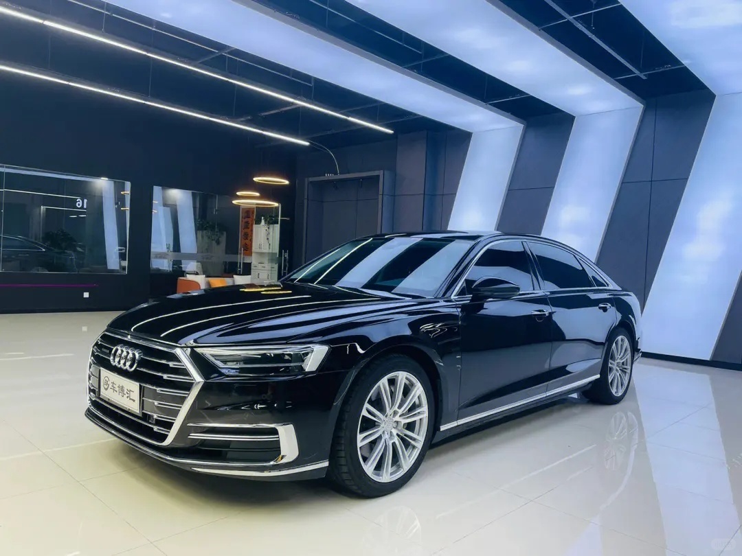 🚗奥迪3千公里机油报警？别急，有我！
	
奥迪A8，18万公里的老朋友，现在面...