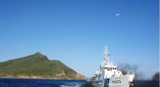 现在终于明白，为什么咱们没趁着中日紧张把钓鱼岛上的灯塔拆掉，因为这个灯塔很可能会