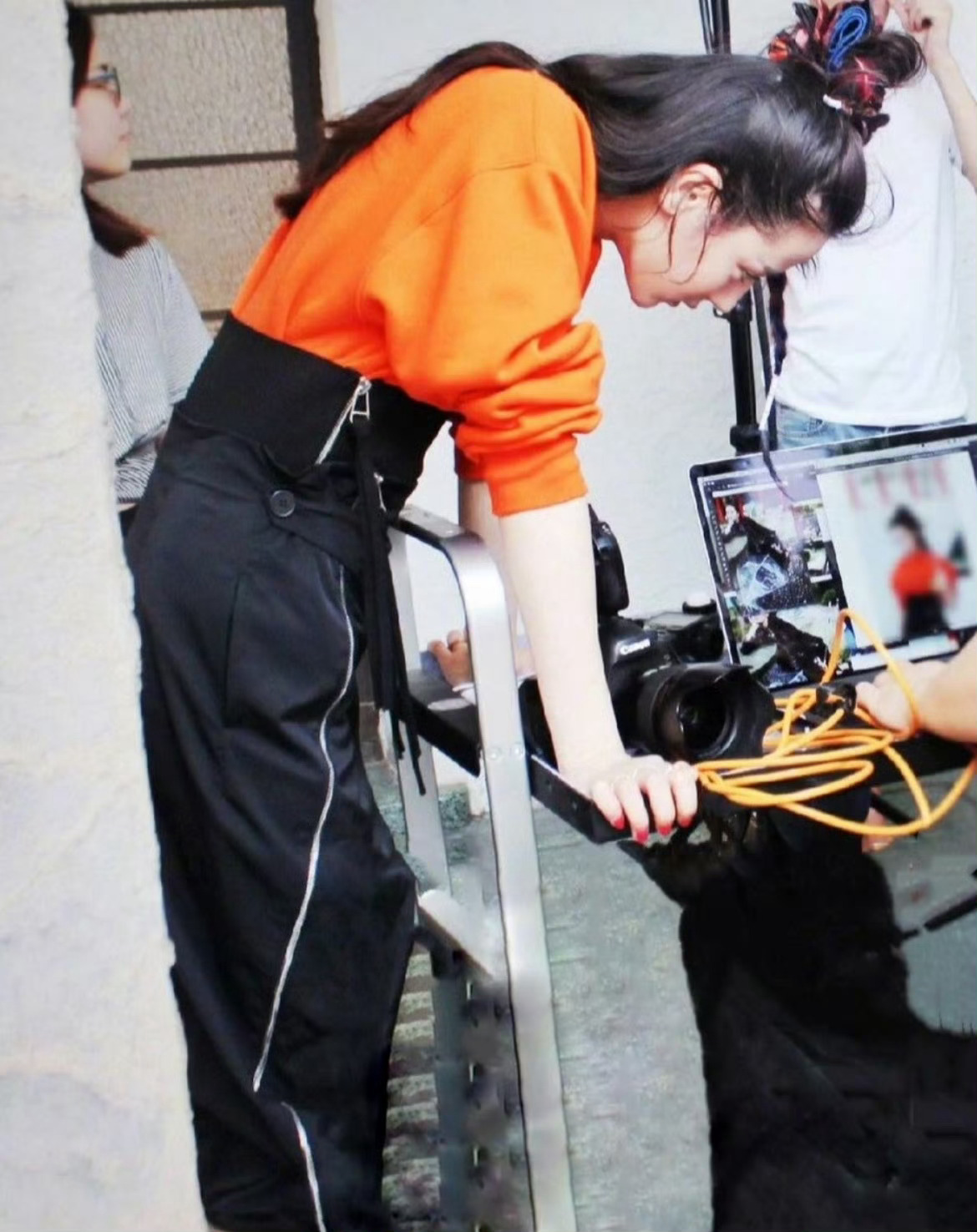 迪丽热巴迪丽热巴德佑全球品牌代言人 dlrb 迪丽热巴卫蓝 dlrb 迪丽热巴虽