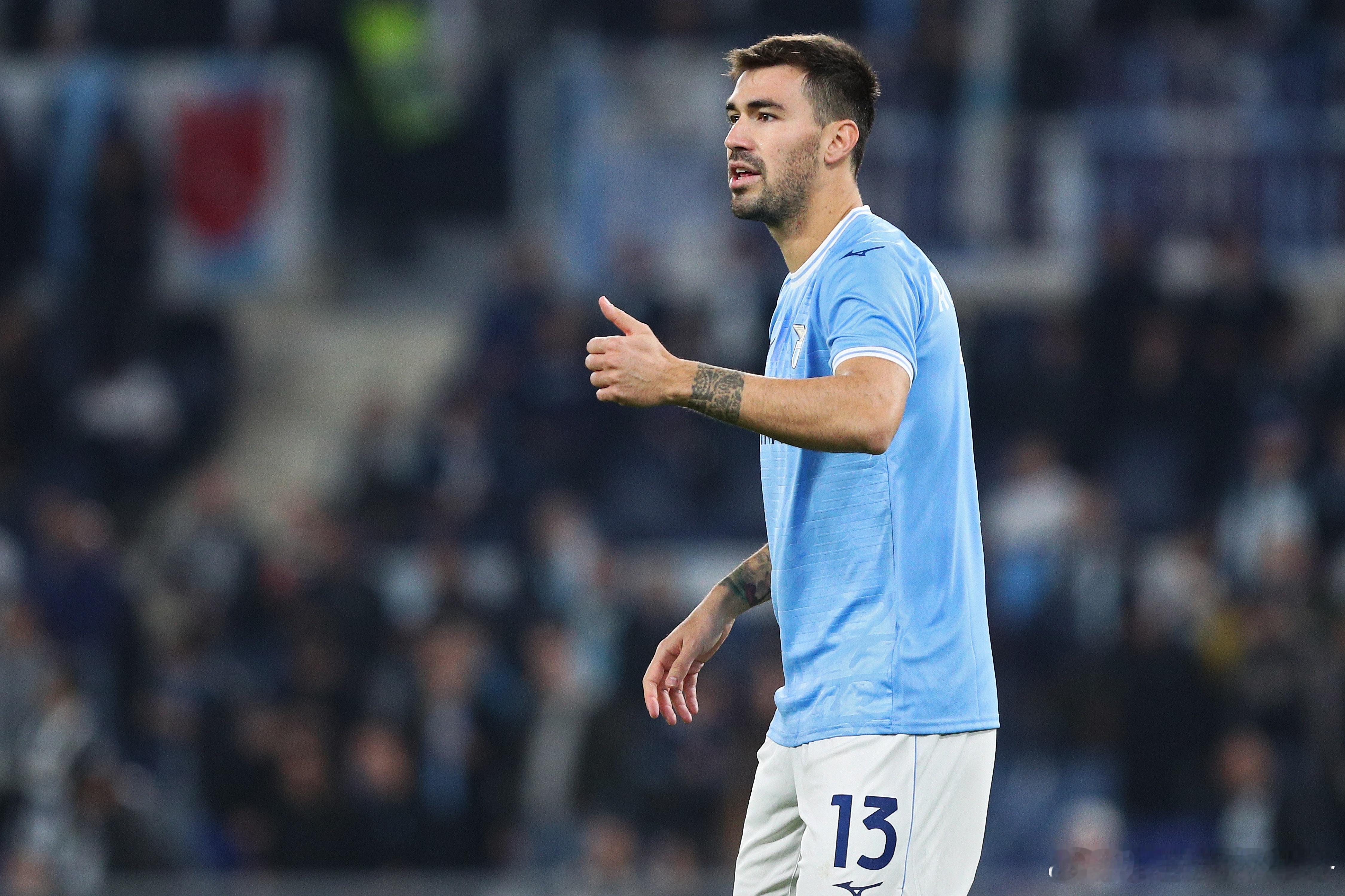 周六  西甲看法031  莱切 vs 拉齐奥两队实力差距较为明显，坐镇主场的莱切