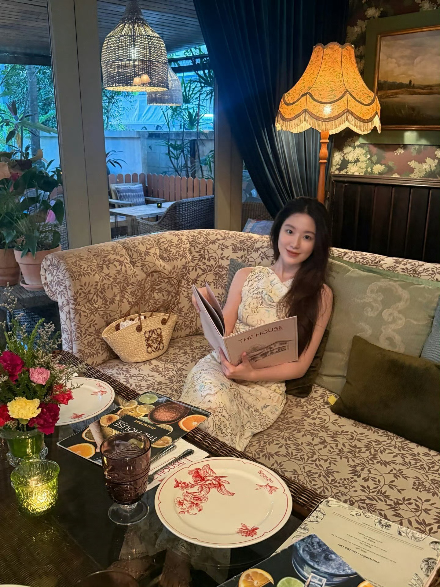 叶舒华的私服穿搭和她的气质真的很相符 