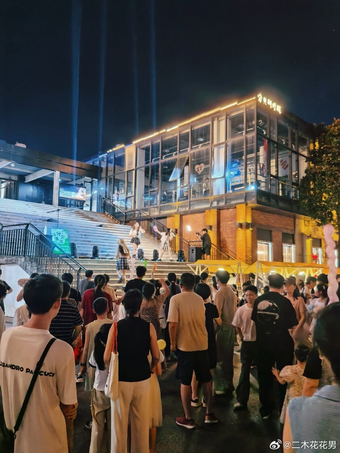 陶溪川大集，汗流浃背的逛完，啥也没买🤣 景德镇·陶溪川文创街区