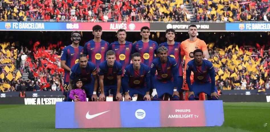 24.28岁！世体：巴萨对阵阿拉维斯首发年龄联赛队史第三低 