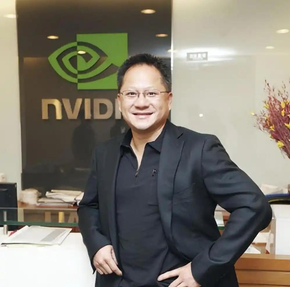 黄仁勋打得一手200亿美元的好算盘！
日前，全球人工智能（AI）芯片霸主英伟达（