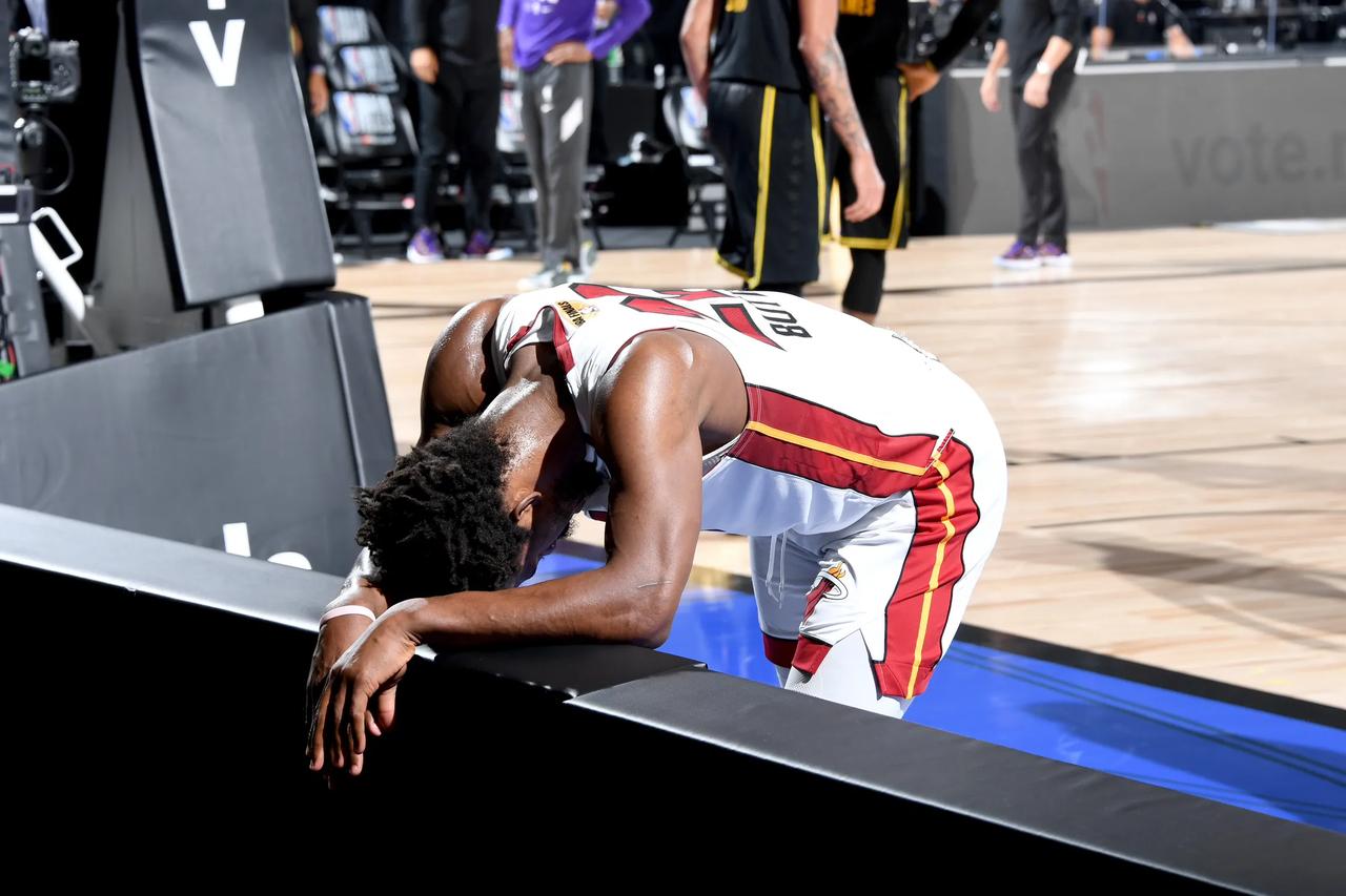 吉米巴特勒加盟热火后🔥

-自布朗时代以来首次进入 NBA 总决赛（2020 