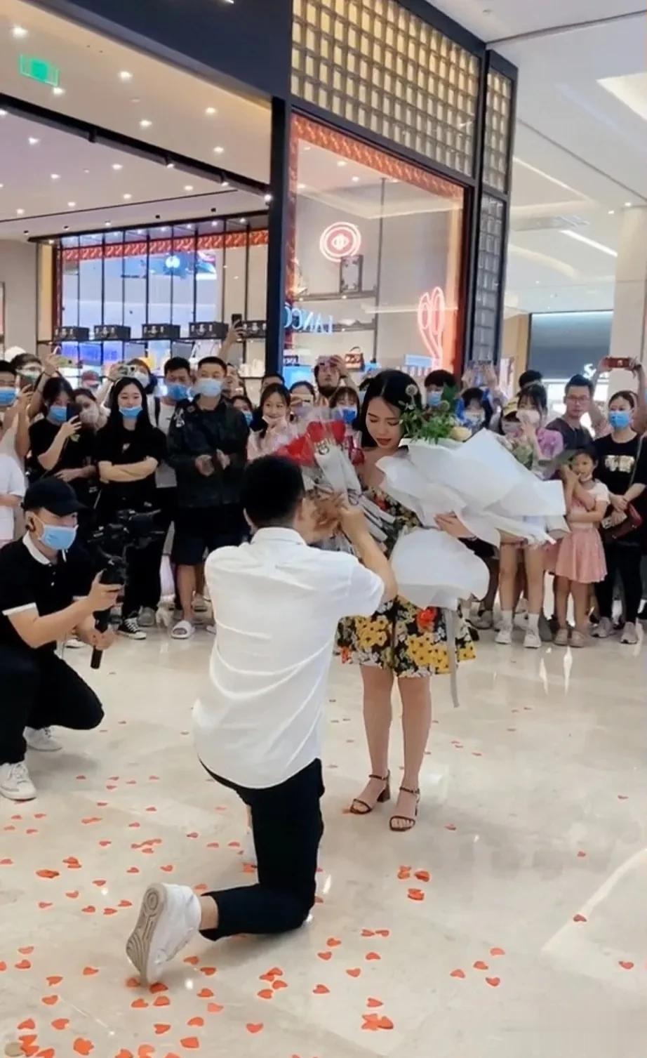 520是结婚“好日子”？多地提前呼吁:理性看待，避免扎堆结婚登记！

520因为