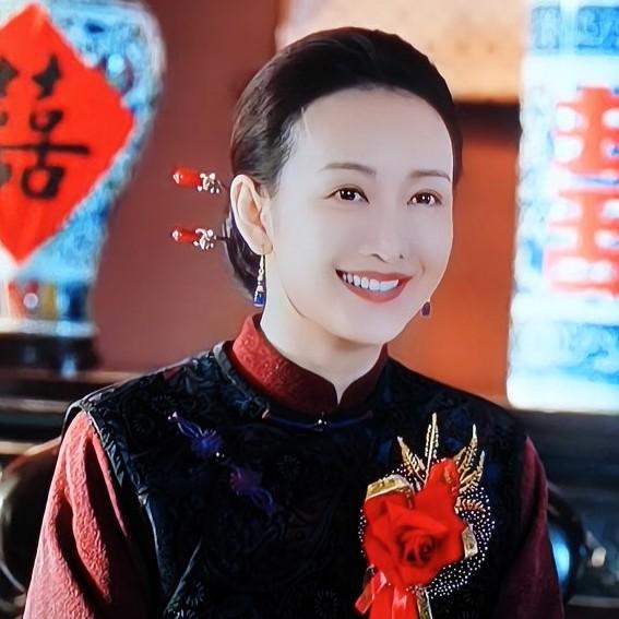 央视热播剧《江海潮生》里王鸥饰演的吴道愔，是个有故事的角色。她是张謇侧室后扶正的