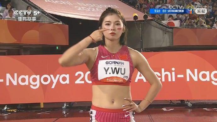 吴艳妮亚运会铜牌名古屋亚运会女子100米栏决赛雨中开战🏃♀️，中国选手吴艳妮跑