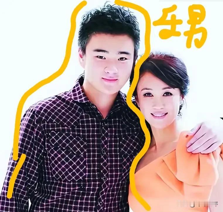 非常喜欢傅艺伟主演的唐太宗李世民，她扮演的杨吉尔，我认为是近代影视剧艺术发展的历