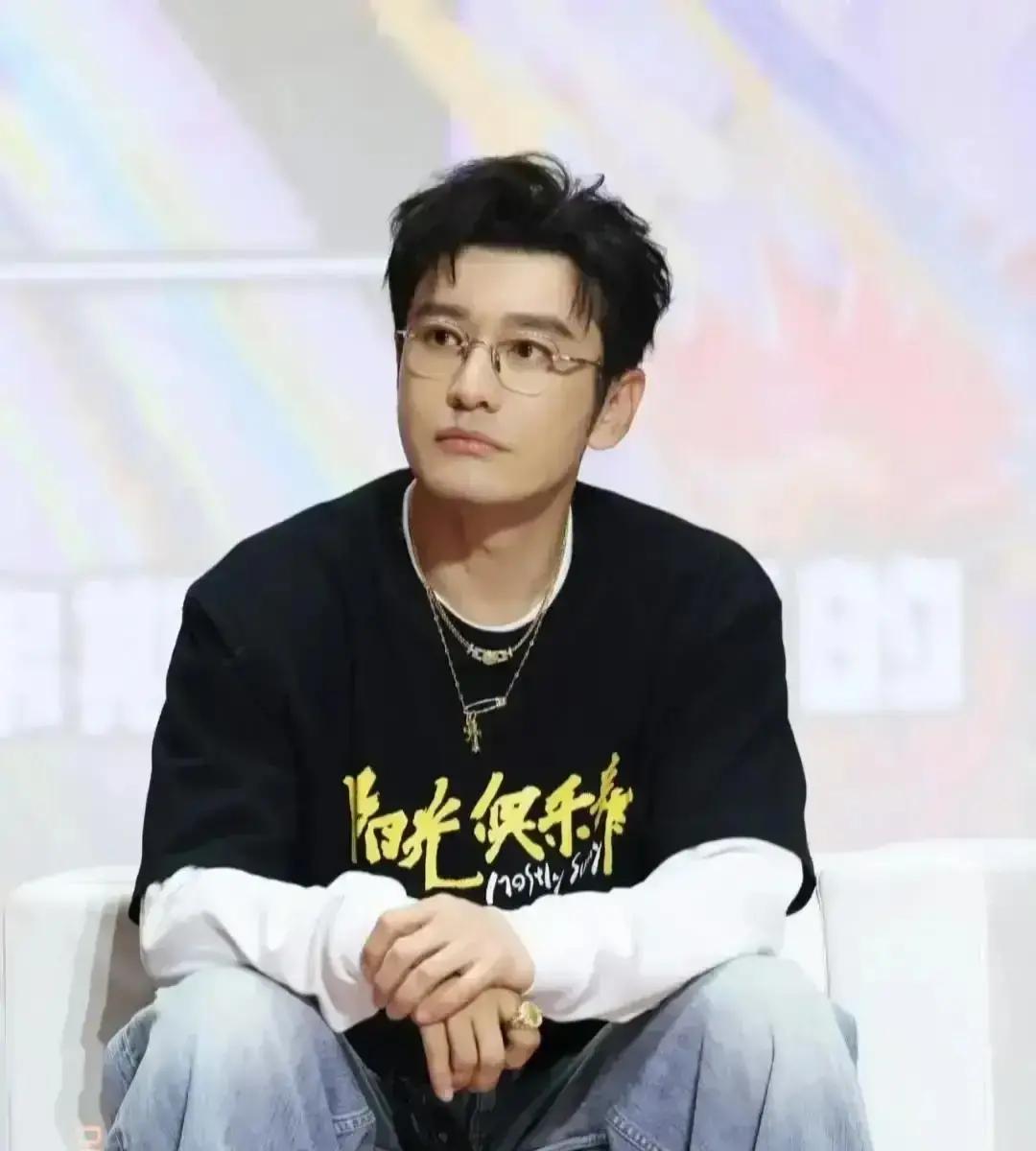 黄晓明不让叫叔，王鹤棣喊秦昊“黎老师”——现在的称谓规则，早就不是“老师”通吃了