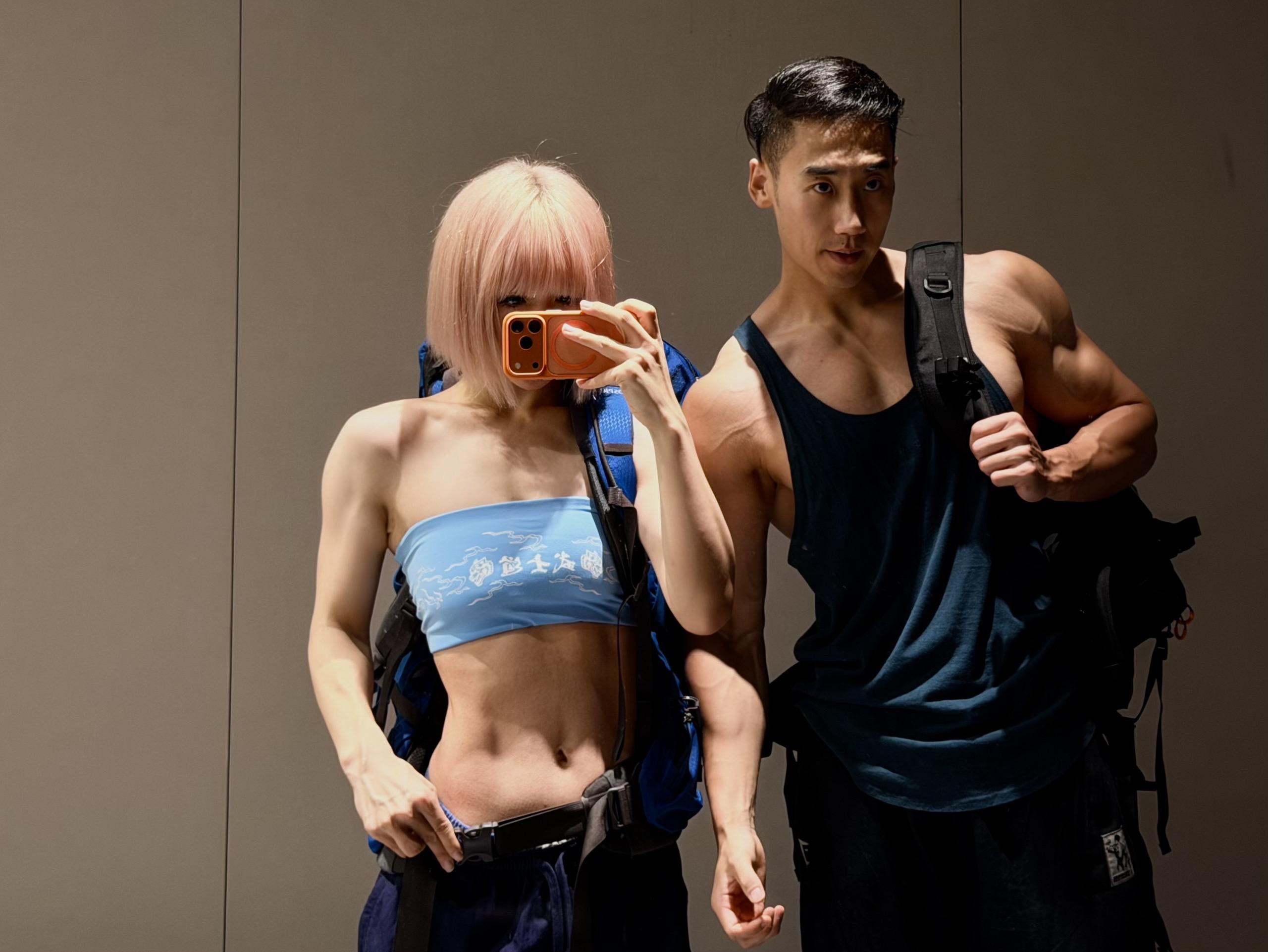 猜我和我对象谁登顶了？ 人生第一座雪山，奥太娜。 明天傍晚发视频！