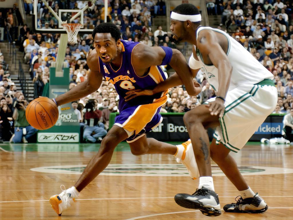 Kobe Bryant 👅 大包子科比