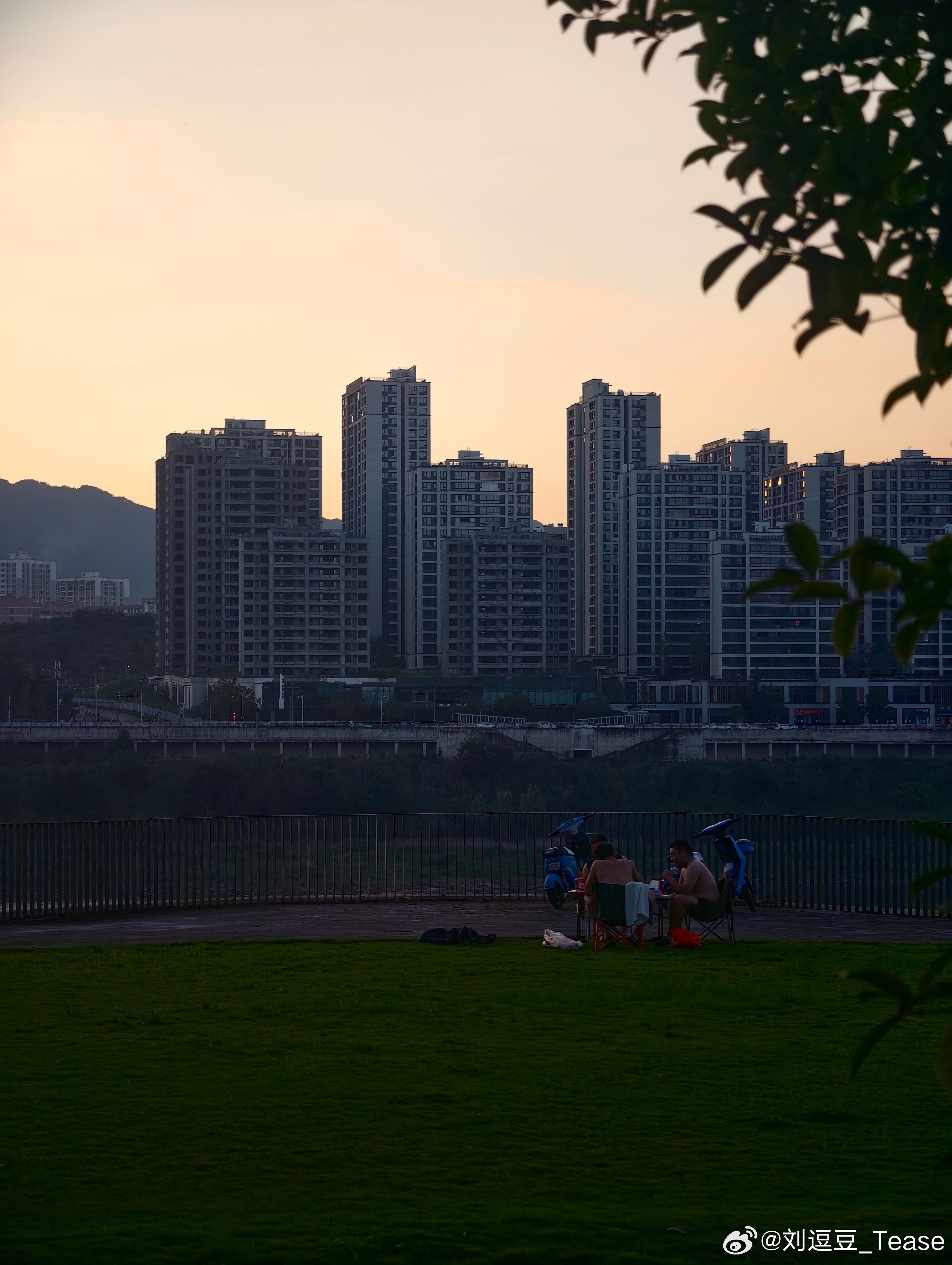 早安，全世界 