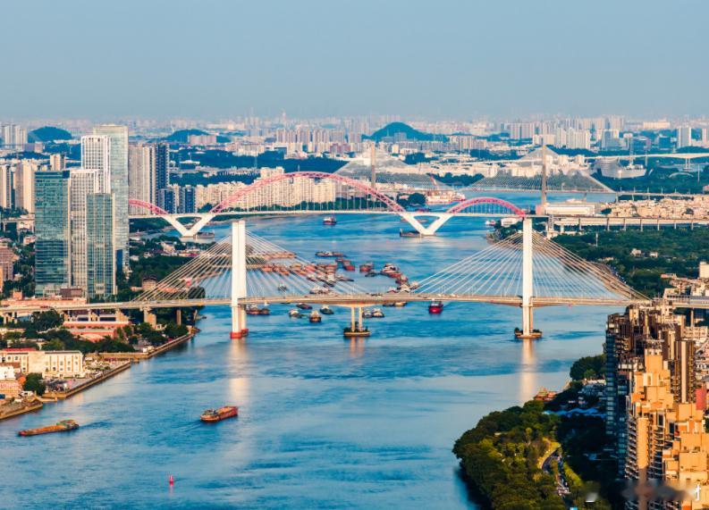 【】随着全年经济工作进入收官阶段，全国多地正密集部署四季度经济任务，一场围绕“稳