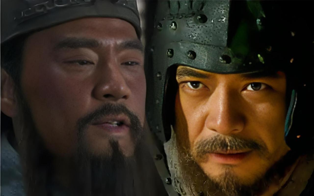 颠覆认知！
关羽
向来眼高于顶，
       怼马超要单挑，
        