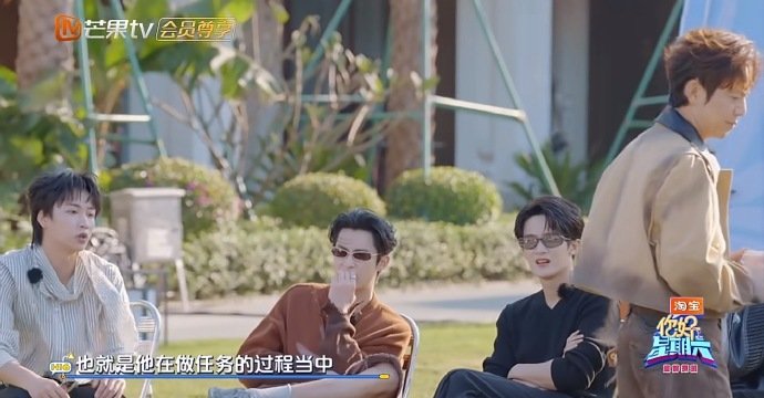 檀健次像听不懂规则的我 规则讲解耳朵进右耳出，脸上努力装出听懂的样子，大脑却全程