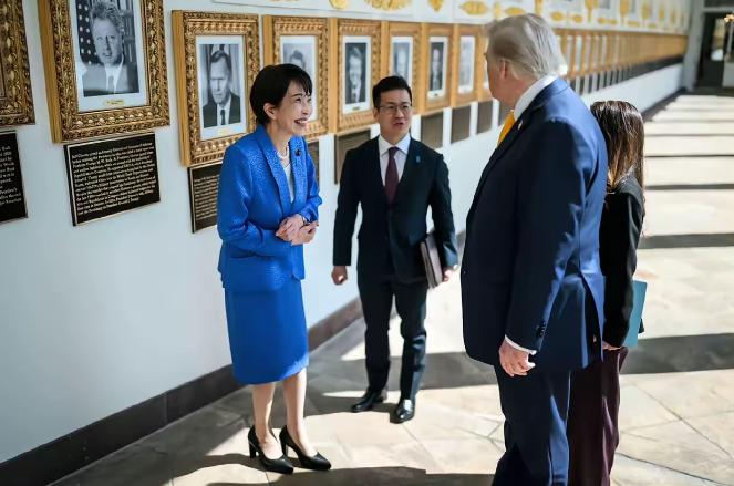 赔本赚吆喝！高市早苗砸730亿访美，换来美国施压和国内众叛亲离。

谁也没想到，