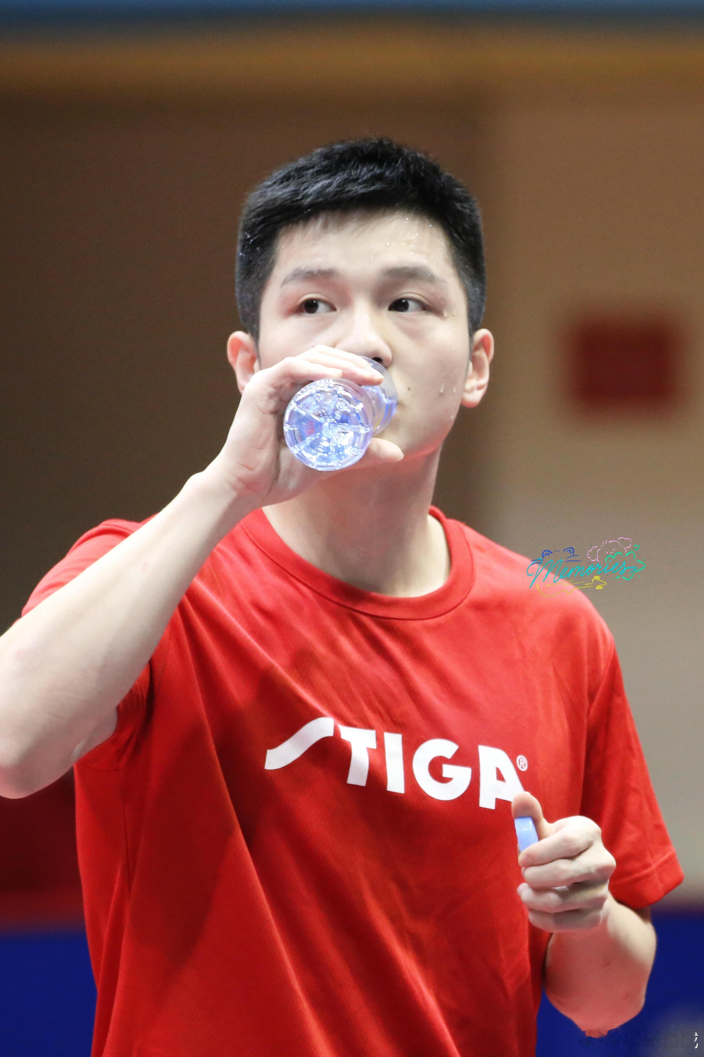 小🐼在吨吨吨~ 