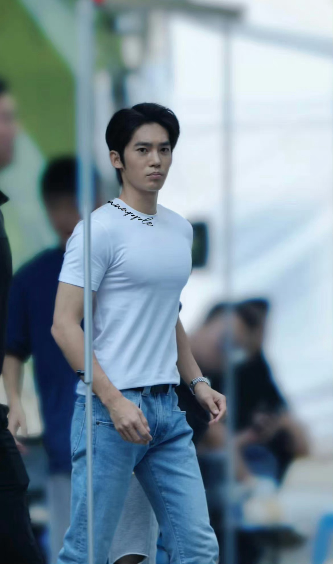 #于适的胸# 于适的胸，是不是练的过了？ ​​​