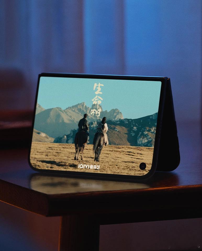爱奇艺生命树iPhoneDuo苹果发布会iPhone Duo大屏观影示范直接用了