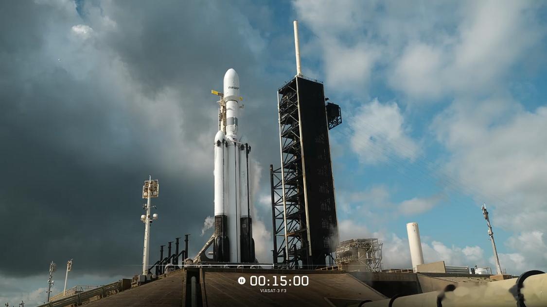 spacex猎鹰重型火箭 时间换到了-15m，学新格伦是吧？ 