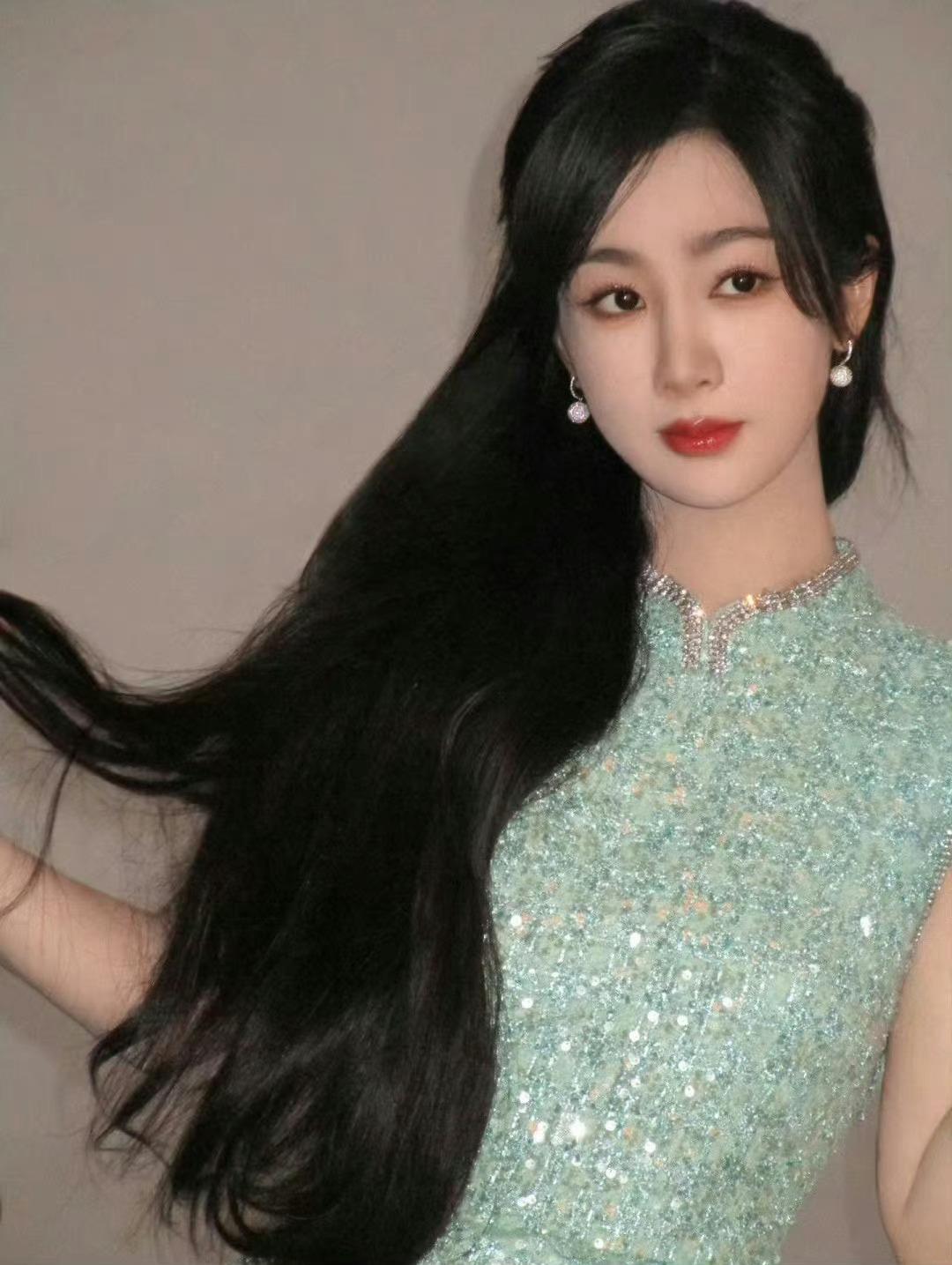  yz#杨紫何惟芳# 我掀起山河奔向你，踏尽星辰来访你。尝尽人间疾苦还要拼命留下
