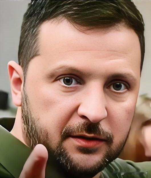 这回是真不藏着掖着了。

圣诞节当天，一枚英国制造的“风暴阴影”巡航导弹，精准命