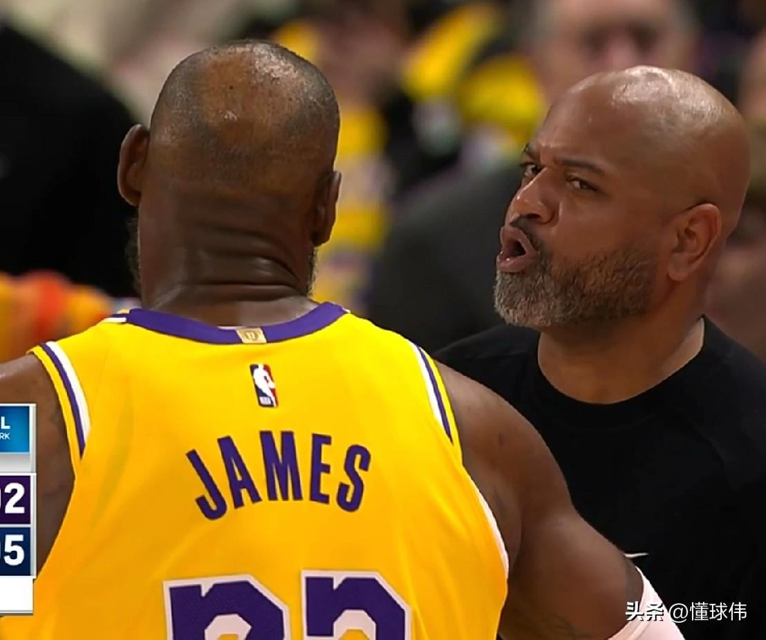 伟大球员！比克斯塔夫谈詹姆斯：

“勒布朗詹姆斯是伟大的球员。”

“这点毋庸置