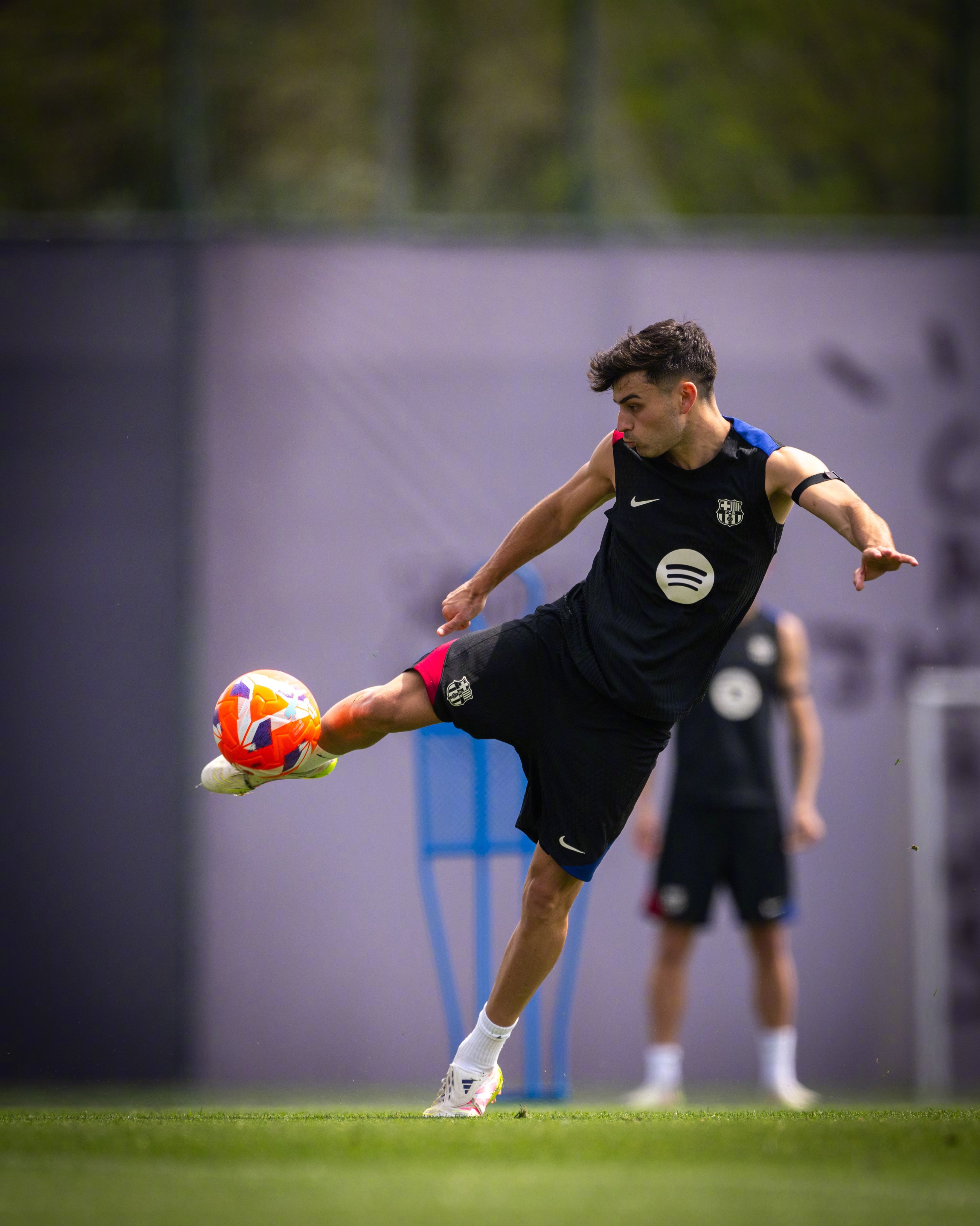 ⚽并肩作战的默契，从训练场开始延续💓巴萨[超话] 🔴🔵ForçaBarça