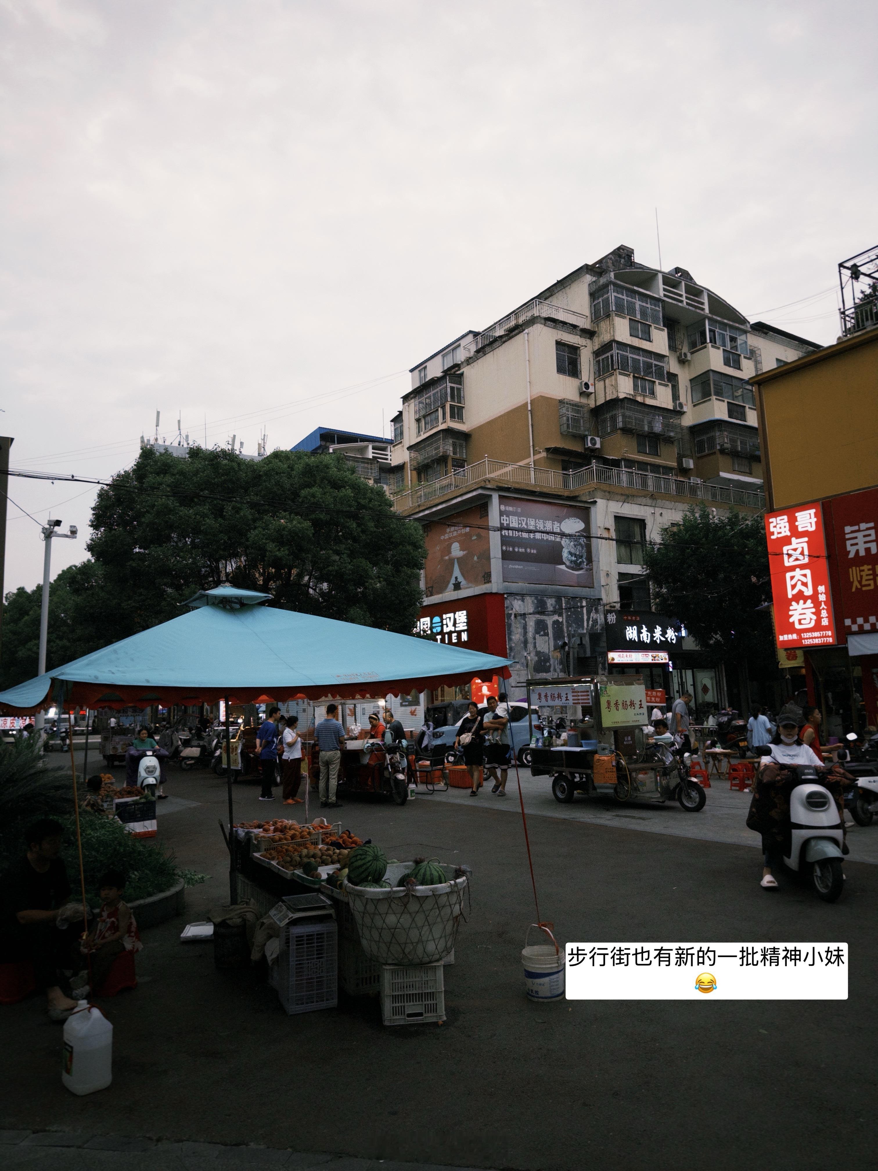 之前都是过年回家🏡这次趁着房子装修赶在非年非节时回来待了一周没有了春节归潮的热