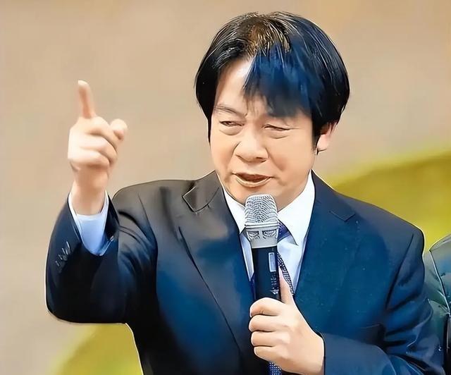 赖清德真的动手了！果然不出所料，“绿色恐怖”的大网这就撒下来了。抓人的抓人，判刑