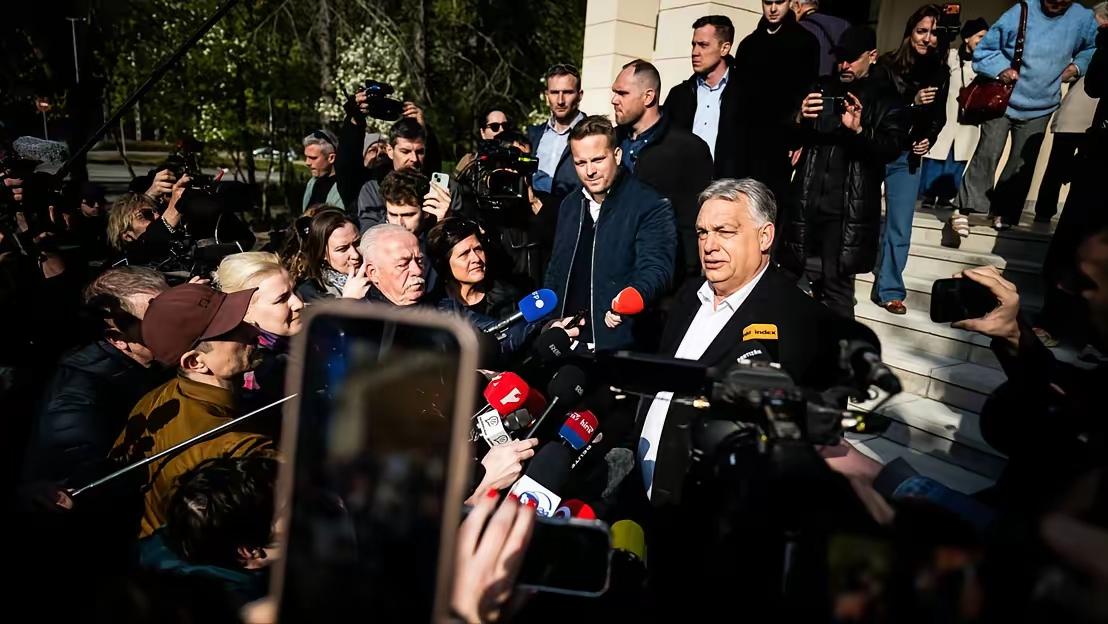 匈牙利今年的投票率创下新高，欧尔班认为，这表示广大的爱国者、沉默的大多数站出来投