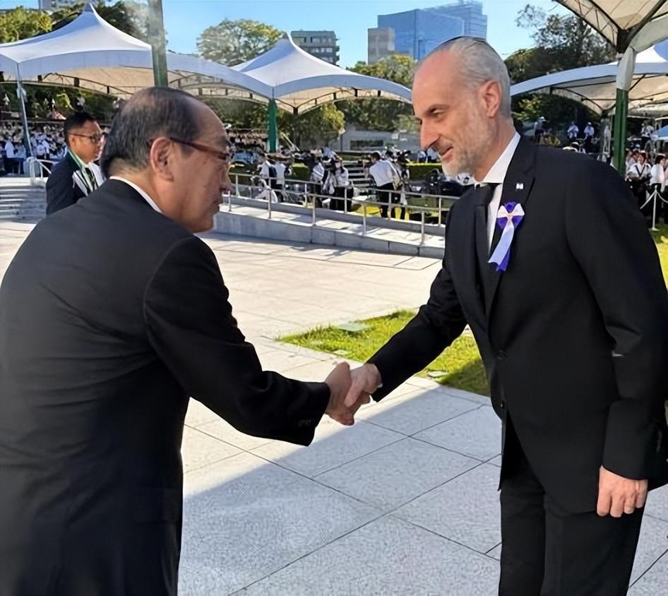 广岛的和平钟声依旧准时响起，以色列大使当场暴论：支持日本“再军事化”，强化防卫能