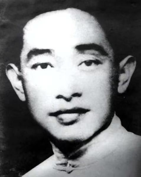 1928年，共产党员梅大栋被捕，敌人为了羞辱他，故意把他和偷牛贼关在一起，谁知偷