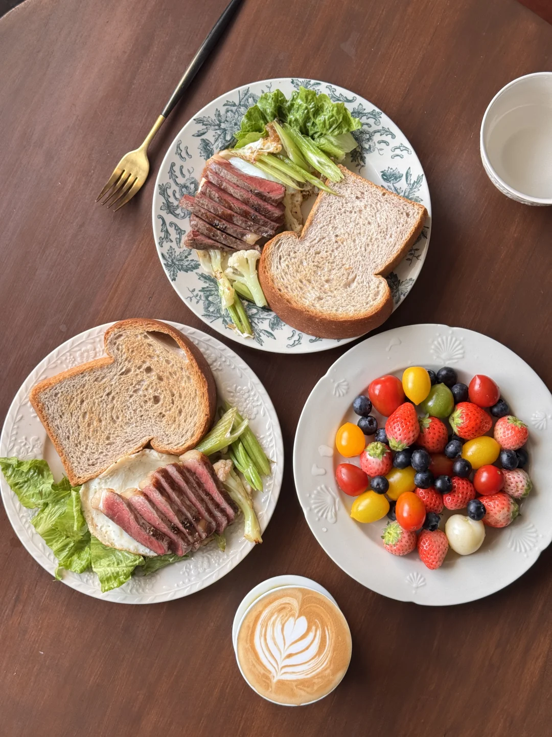 居家早餐｜烤吐司🥪和咖啡☕️