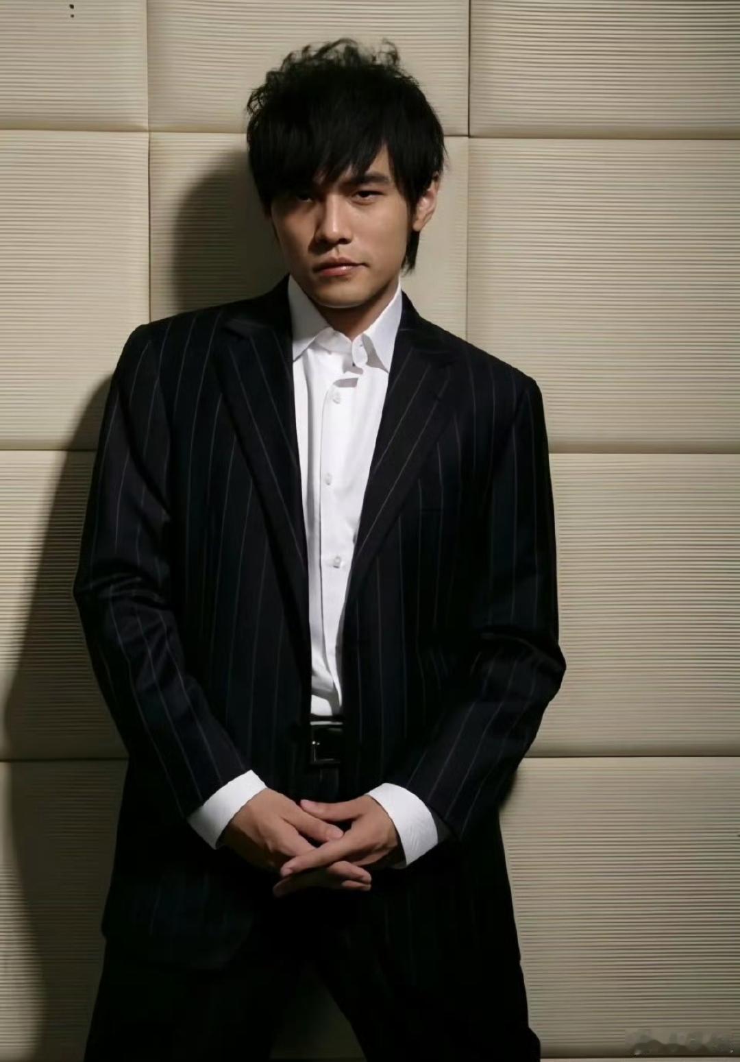 2006年27岁的周杰伦。 