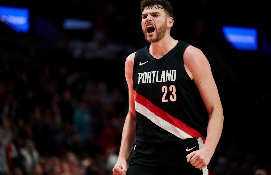 昨日NBA常规赛，开拓者客场97-119不敌勇士。赛后开拓者媒体人Eric Br