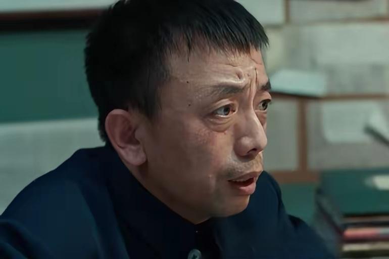 追剧《依依向北风》 这桥头公社的马书记，也不是正派人啊！
        乔正君