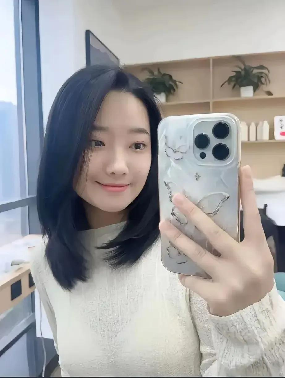 三亚中心医院是几甲医院？为什么被蛇咬的李丽，抵达医院时告知医生可能被蛇咬，却被判