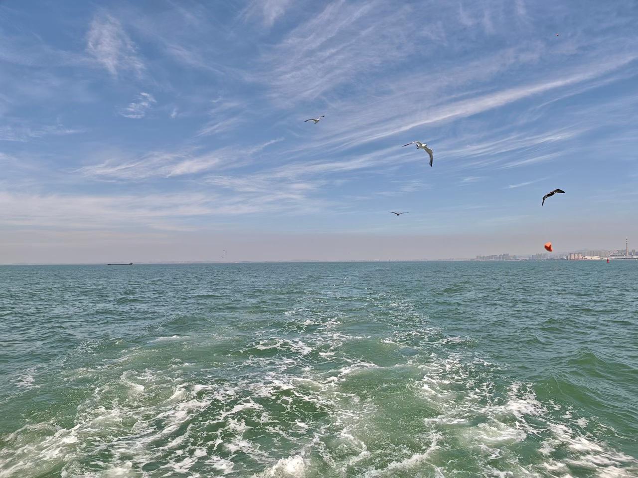 沧海血染海疆骨，赤胆魂筑万里城