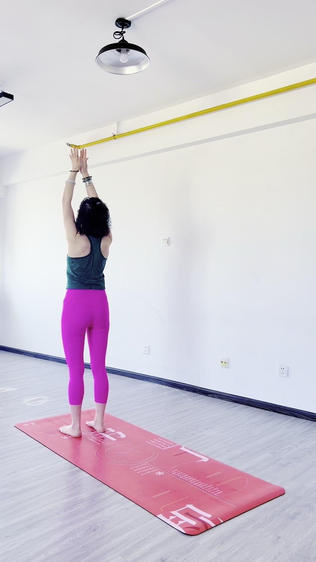 🧘‍♀️瑜伽的意义不止于体式动作，而是在生活中不断提升自我认知。今天的练习让我