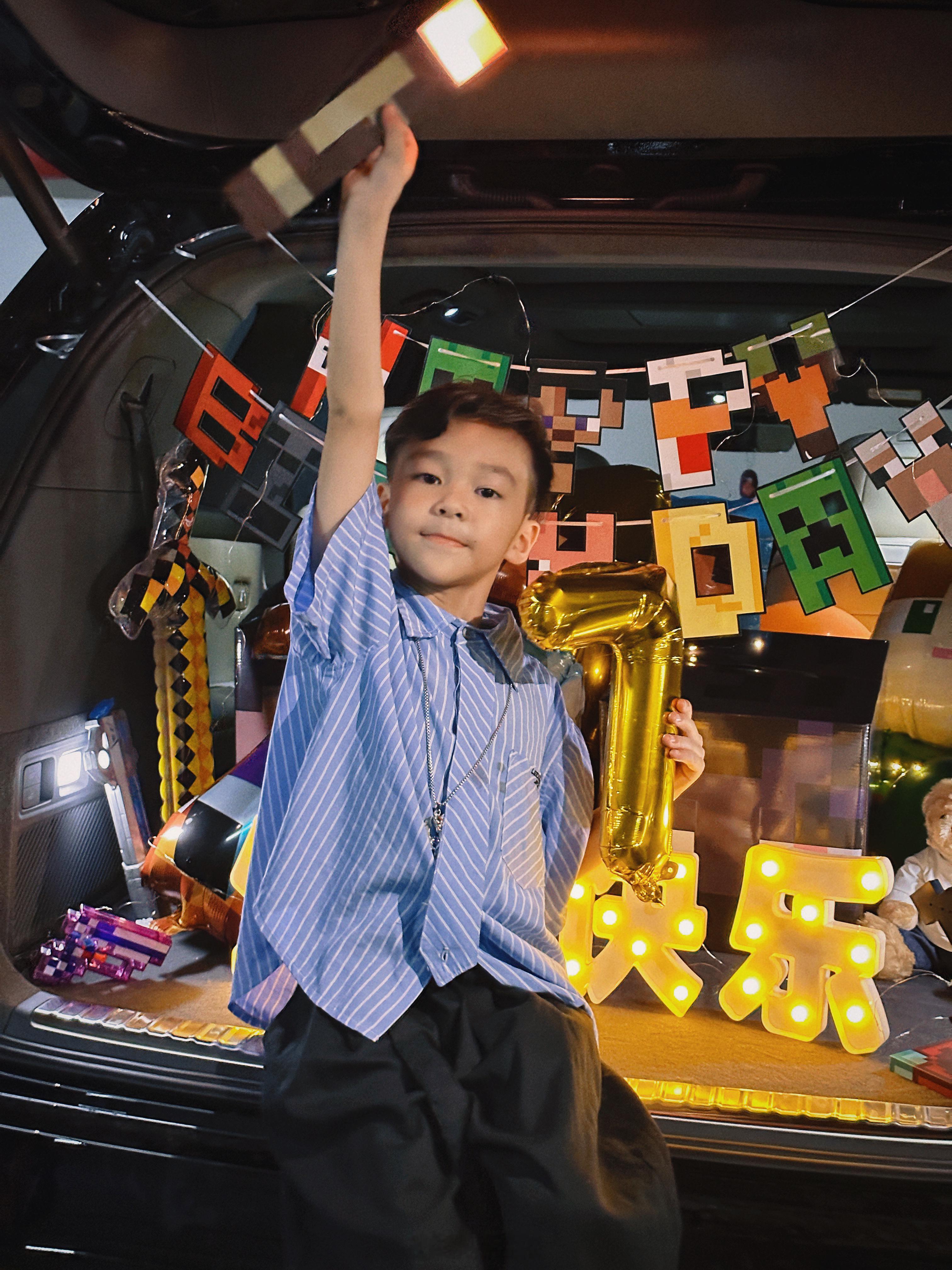 明天出差！提早为语哥庆祝生日🎉7岁小孩了 