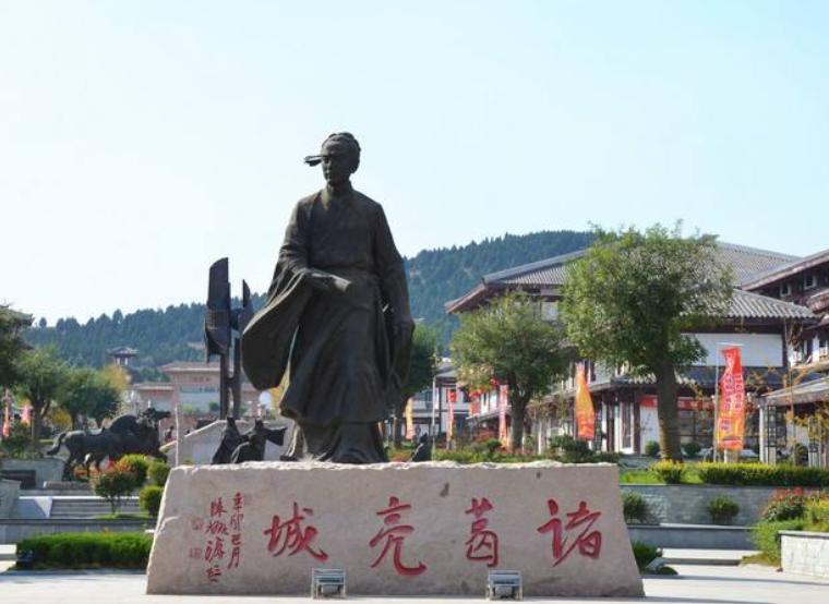 关于诸葛亮隐居地吵了千年，古人也争执不休，史书记载也是各执一词，那么其中又有何隐