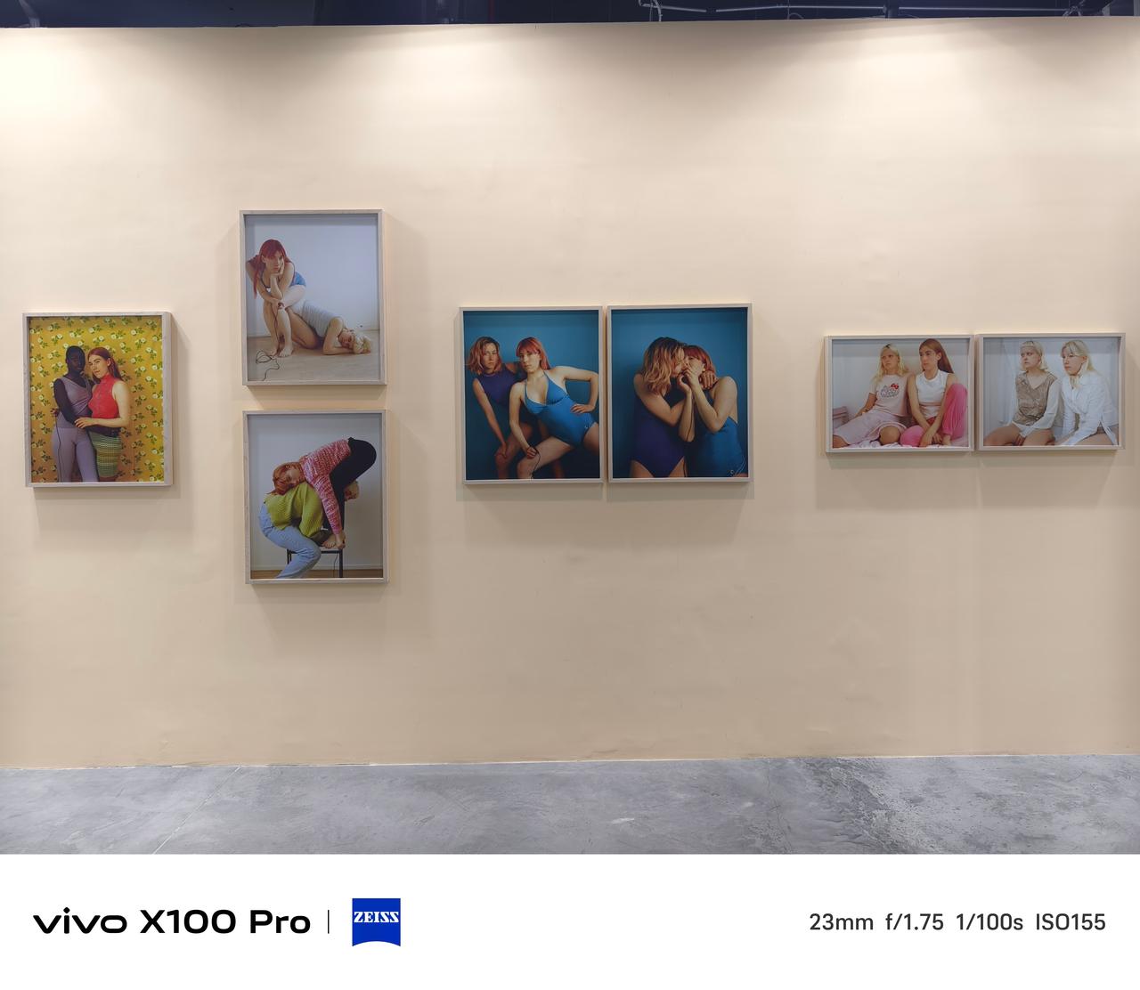 #vivo影像加# 楼下还有阿尔勒单元的作品展，都是人像，的确很有看头~