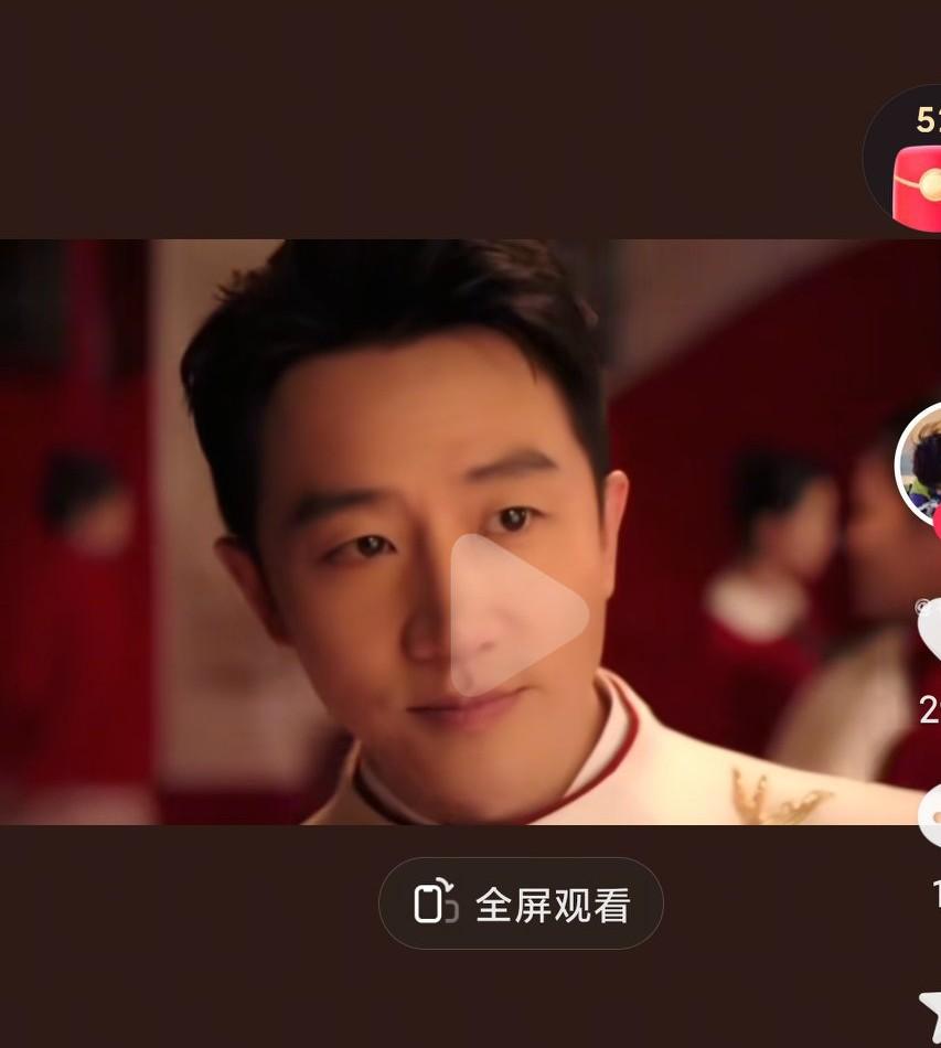 为什么网上总是在评论关于黄轩呢？这到底是为什么呢？而且评论的都是看不懂的啊！黄轩