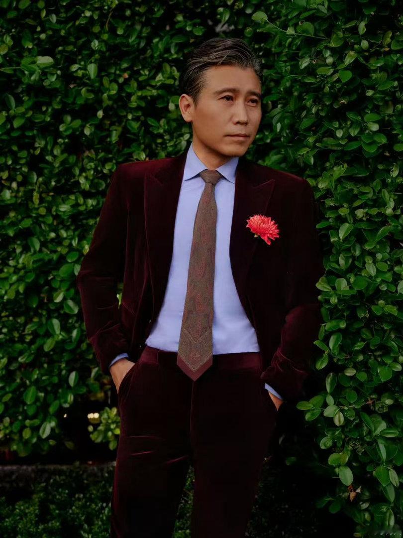 经纪人综艺拟邀陈丽君穆祉丞 胡军、李乃文做前辈经纪人，陈丽君、穆祉丞做后辈艺人。