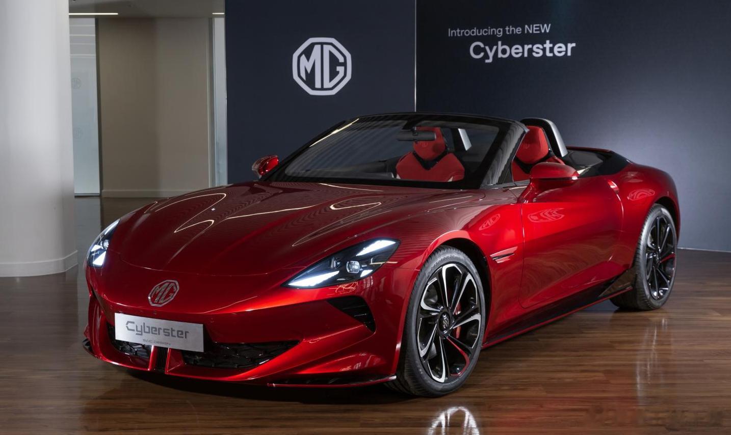 名爵全新纯电动双门跑车——Cyberster日前在英国亮相，这款车将会在2024